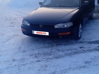 1993 Toyota Camry III (XV10), синий, 400000 рублей, вид 1