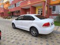 2013 Volkswagen Polo V, белый, 850000 рублей - вид 2