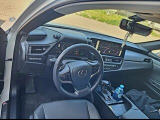 2022 Lexus ES 250 VII Рестайлинг, белый, 5650000 рублей, вид 5