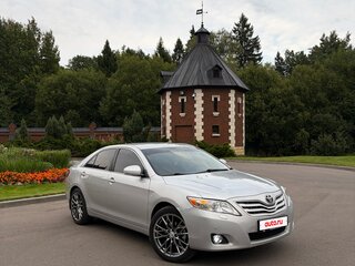 2009 Toyota Camry VI (XV40) Рестайлинг, серебристый, 1090000 рублей, вид 2