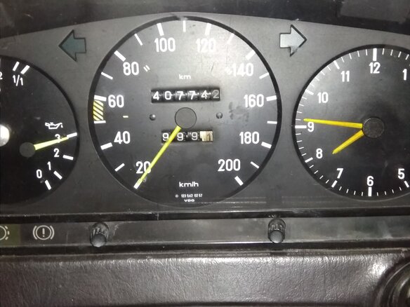 1984 Mercedes-Benz W123 230, белый - вид 5