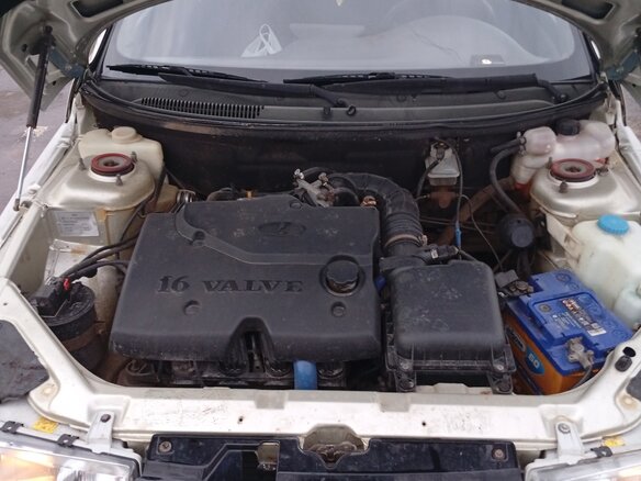 2006 Lada (ВАЗ) 2112, серебристый, 215000 рублей - вид 8