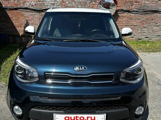 2017 Kia Soul II Рестайлинг, синий, 1650000 рублей, вид 1