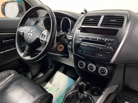 2010 Mitsubishi ASX I, серебристый, 1100000 рублей - вид 8