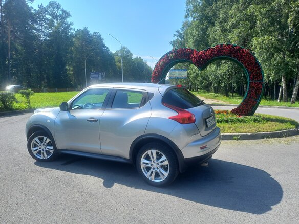 2013 Nissan Juke I, серебристый, 1050000 рублей - вид 4