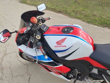 2004 Honda CBR 954RR Fireblade, красный, 500000 рублей, вид 5