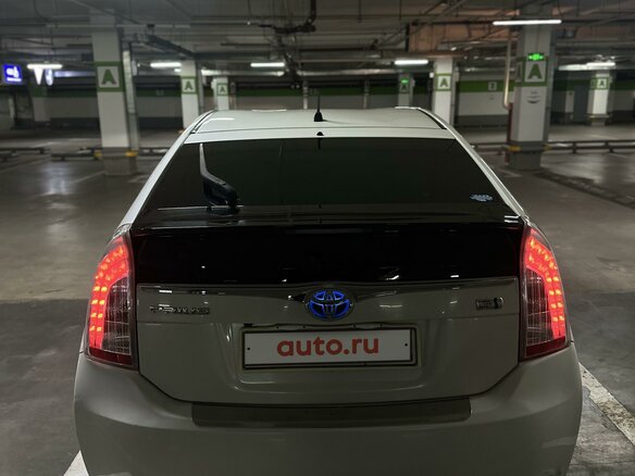 2012 Toyota Prius III Рестайлинг (XW30), белый, 1320000 рублей - вид 7