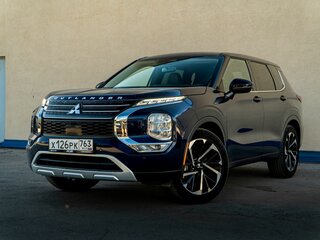Mitsubishi Outlander IV