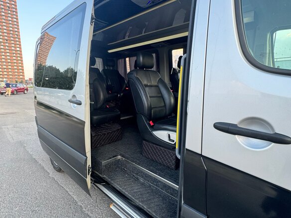 2016 Mercedes-Benz Sprinter, серебристый, 4500000 рублей - вид 16