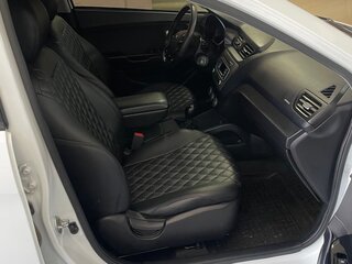 2016 Kia Rio III Рестайлинг, белый, 1300000 рублей, вид 5
