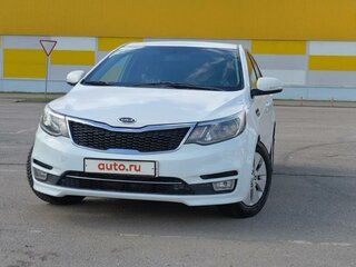 2013 Kia Rio 5-speed III, белый, 835000 рублей, вид 2