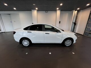 2024 Lada (ВАЗ) Vesta I Рестайлинг (NG), белый, 1390000 рублей, вид 2