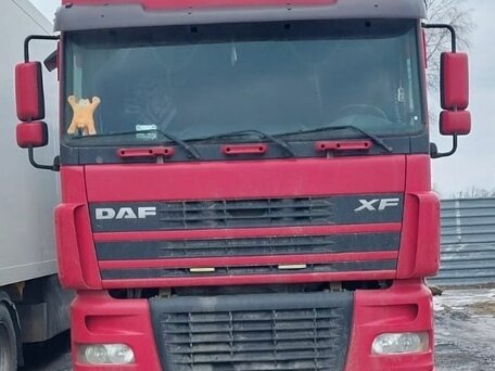 2005 DAF 95XF, красный, 3500000 рублей, вид 1