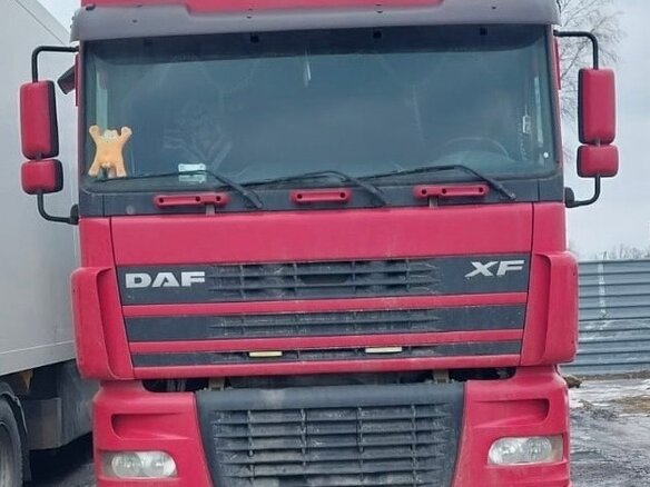 2005 DAF 95XF, красный, 3500000 рублей