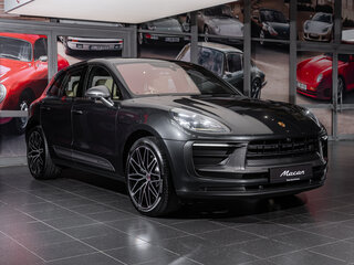 2026 Porsche Macan I Рестайлинг 2, серый, 13490000 рублей, вид 3