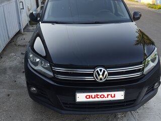 2014 Volkswagen Tiguan I Рестайлинг, чёрный, 980000 рублей, вид 1