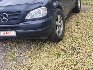 2000 Mercedes-Benz M-Класс 320 I (W163), чёрный, 750000 рублей, вид 1