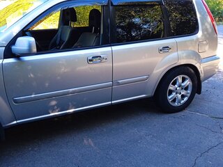 2005 Nissan X-Trail I Рестайлинг, серебристый, 970000 рублей, вид 4