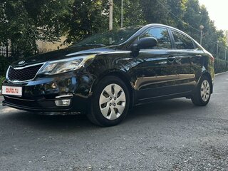 2015 Kia Rio III Рестайлинг, чёрный, 1050000 рублей, вид 2