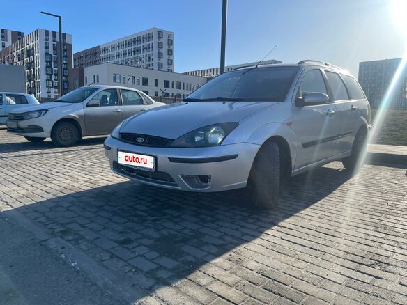 2003 Ford Focus I Рестайлинг, серебристый, 330000 рублей - вид 1