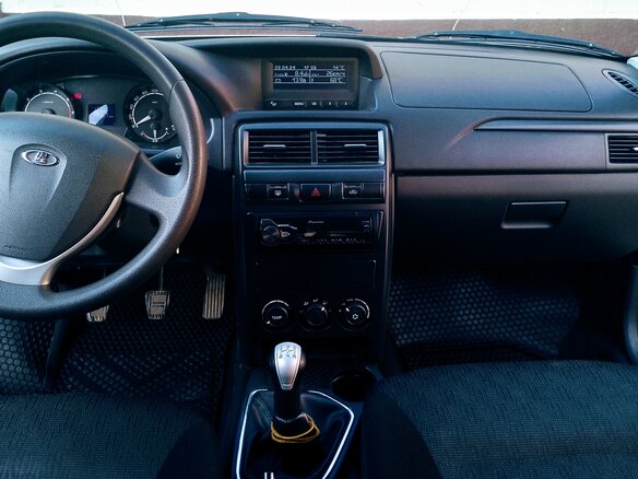 2016 Lada (ВАЗ) Priora I Рестайлинг, белый, 1150000 рублей - вид 5