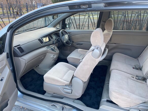 2004 Toyota ISis I, серый, 950000 рублей - вид 7