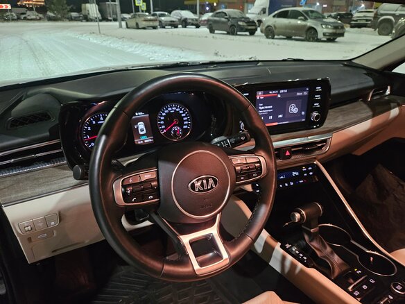 2021 Kia K5 III, чёрный, 2770000 рублей - вид 10
