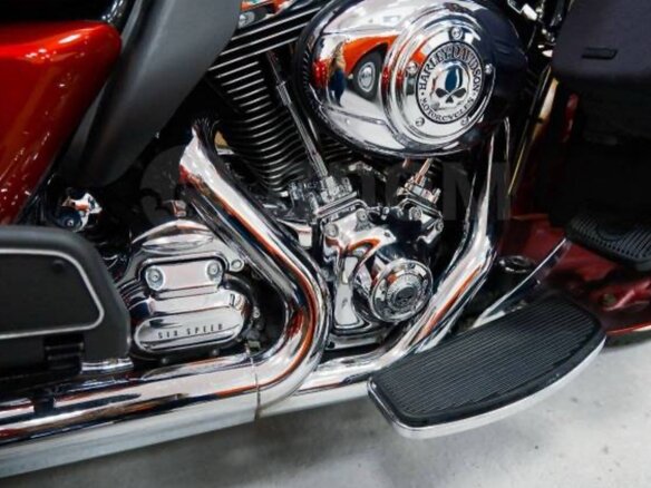 2011 Harley-Davidson Tri Glide, красный, 2700000 рублей - вид 6