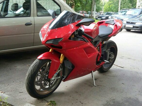 2010 Ducati 1198, красный