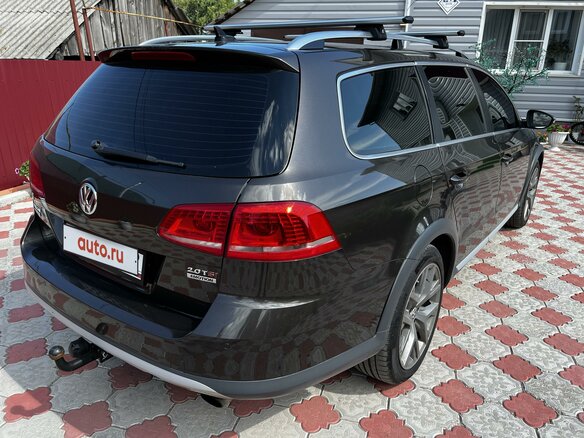 2012 Volkswagen Passat Alltrack B7, коричневый, 2000002 рублей - вид 14