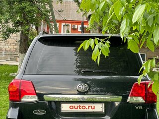 2013 Toyota Land Cruiser 200 Series Рестайлинг 1, чёрный, 4850000 рублей, вид 3