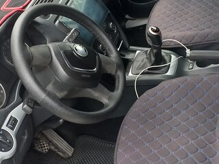 2011 Skoda Octavia II (A5) Рестайлинг, белый, 700000 рублей, вид 4