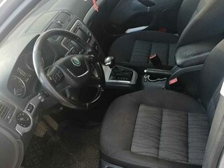 2011 Skoda Octavia DSG7 II (A5) Рестайлинг, серебристый, 650000 рублей, вид 5