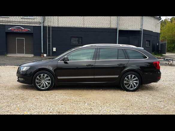 2014 Skoda Superb II Рестайлинг, коричневый - вид 2