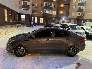 2014 Kia Rio 6-speed III, серый, 770000 рублей, вид 4