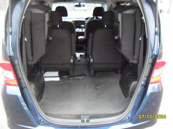 2011 Honda Freed I, синий, 1170000 рублей - вид 11