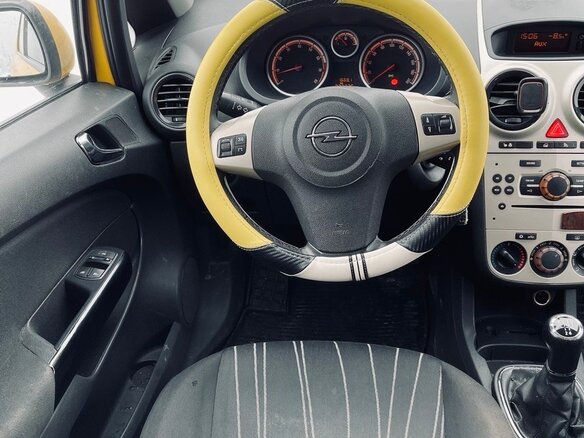 2008 Opel Corsa D, жёлтый, 288000 рублей - вид 4