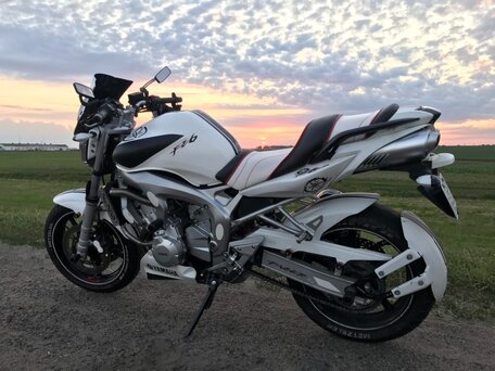 2004 Yamaha FZ6, белый, 450000 рублей, вид 3