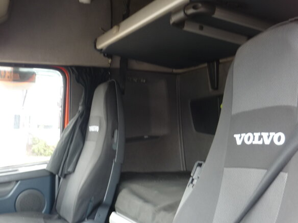2013 Volvo FH, красный, 7800000 рублей - вид 22