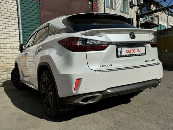 2017 Lexus RX 200t IV, белый, 3230000 рублей - вид 5