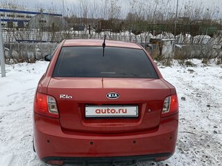 2010 Kia Rio II Рестайлинг, красный, 770000 рублей, вид 4