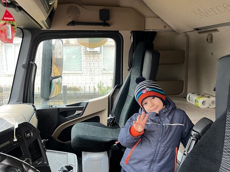 2019 Mercedes-Benz Actros, зелёный, 4900000 рублей, вид 3