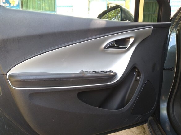 2013 Chevrolet Volt I, серый, 1100000 рублей - вид 23