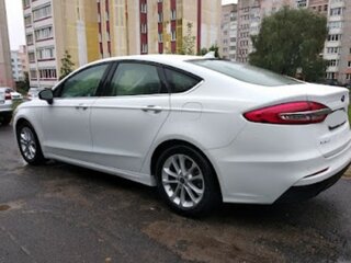 2019 Ford Fusion (North America) II Рестайлинг, белый, 1750000 рублей, вид 2