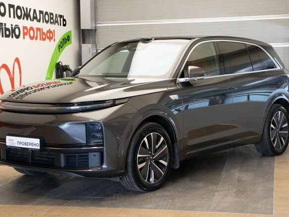 2025 Li Auto (Lixiang) L7 52.3 kWh I Рестайлинг, серый, 7719000 рублей