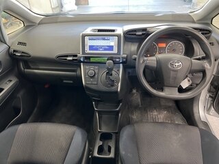 2012 Toyota Wish II, серебристый, 1000000 рублей, вид 5