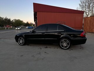 2008 Mercedes-Benz E-Класс 200 III (W211, S211) Рестайлинг, чёрный, 1200000 рублей, вид 4