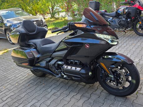 2024 Honda GL 1800 Gold Wing, серый, 2800000 рублей, вид 5