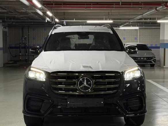 2026 Mercedes-Benz GLS 450 d II (X167) Рестайлинг, чёрный, 19030000 рублей - вид 3