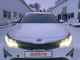 2018 Kia Optima IV Рестайлинг, белый, 1499999 рублей, вид 2